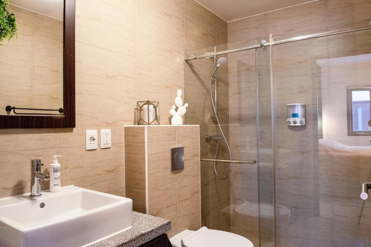 Blue Bay Resort Luxury Apartment Green View Dorp Dorp Sint Michiel Eksteriør billede